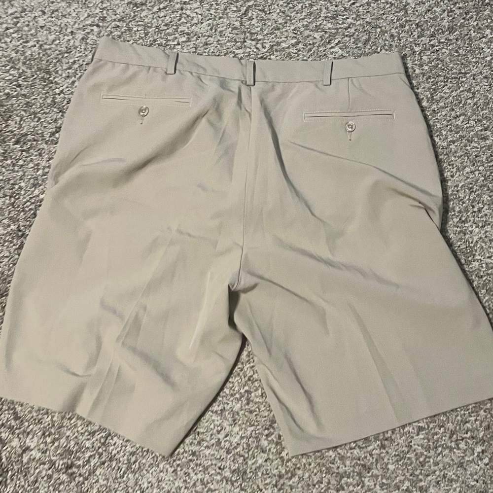 Men’s Monterey Club golf shorts, khaki, sz 38
